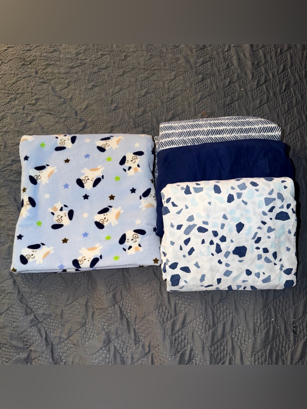 Cribs sheets and baby blanket